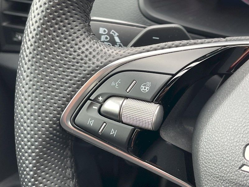 Škoda Karoq (2026) 1.5 TSI 110 kW DSG SportLine - fotka 8 z 35
