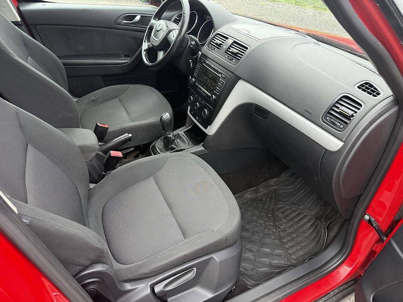 Škoda Yeti 2,0TDI 4x4 TAŽNÉ Odpočet DPH - fotka 10 z 19