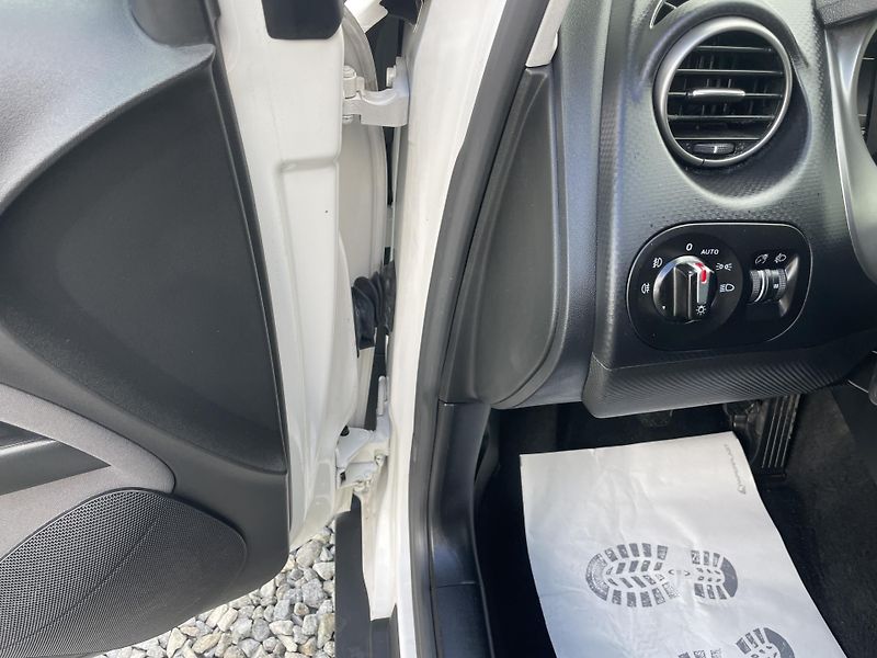 Seat Altea 1.6TDi 105PS XXL ECOMOTIVE TOP - fotka 106 z 189