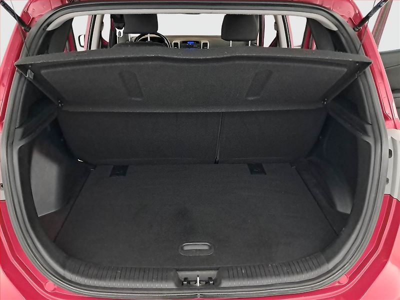 Hyundai ix20 (2014) 1.4 CVVT - fotka 13 z 15
