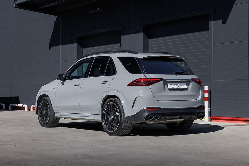 Mercedes-Benz GLE (2024)  GLE 53 AMG SUV 4Matic+ - fotka 17 z 61