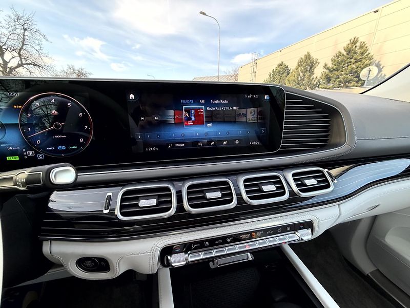 Mercedes-Benz GLS 600 4MATIC Maybach  - fotka 11 z 24