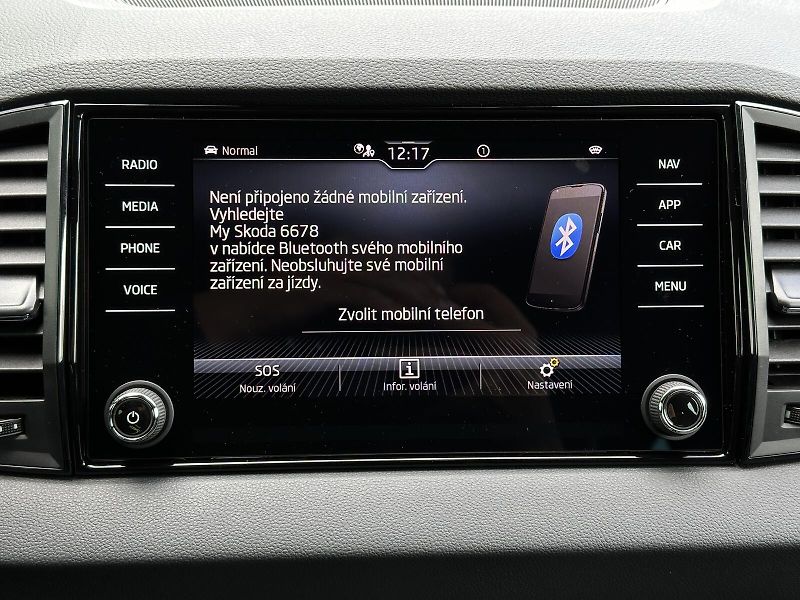 Škoda Karoq 2.0TDi 4x4 DSG 150PS Sportline - fotka 29 z 47