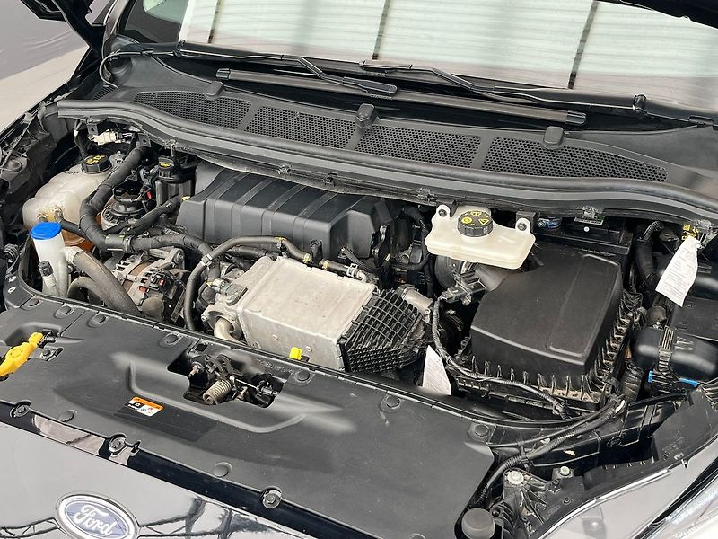 Ford Galaxy 2.0 EB Titanium manuál nez.top - fotka 39 z 70