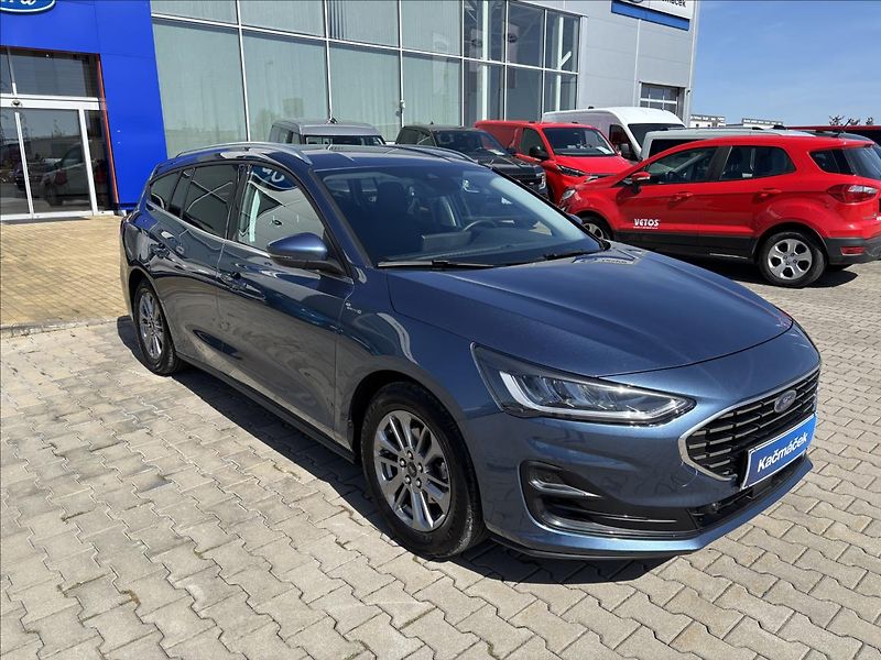 Ford Focus 1,0 EcoBoost 114kW Titanium - fotka 7 z 42