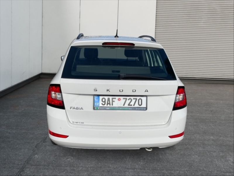 Škoda Fabia 1,0 TSI 70 Ambition - fotka 5 z 11