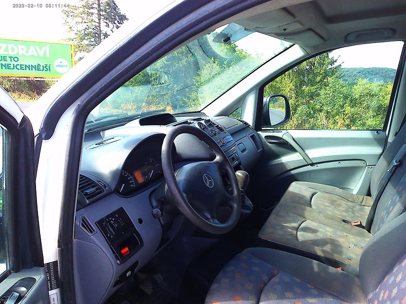 Mercedes-Benz Vito 2.2 CDi, 85 kW, 6 míst, tažné - fotka 9 z 19