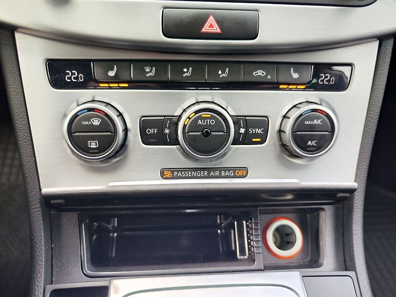 Volkswagen CC 2.0 TDI/130kW Sportline 4x4 AT - fotka 18 z 30