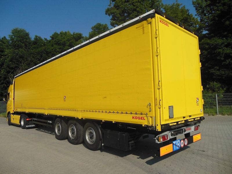 Kögel SN24, ADR, Bočnice, Přizvedává - fotografie inzerátu