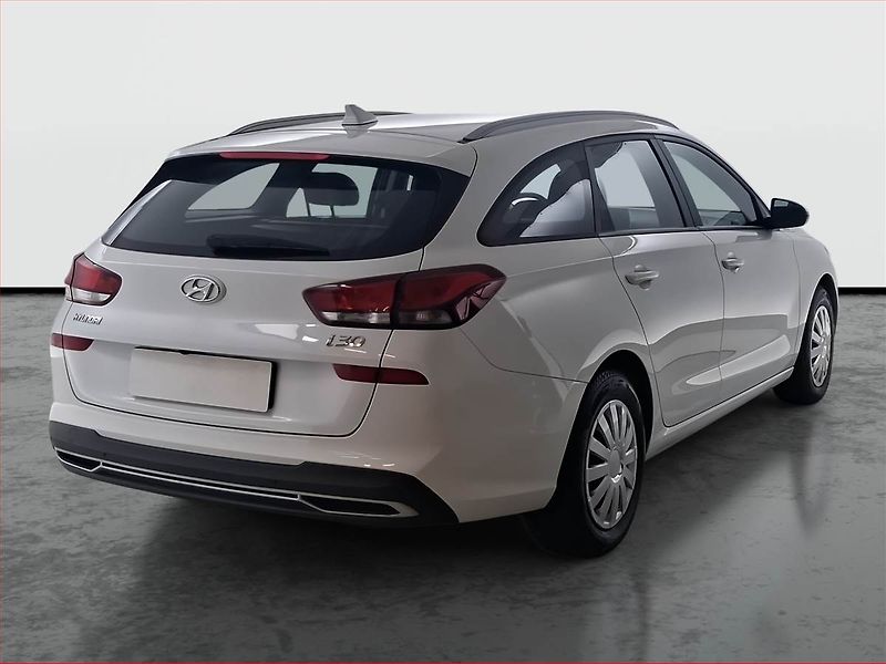 Hyundai i30 (2021) Comfort 1.6 CRDi, Serv.kniha - fotka 5 z 16