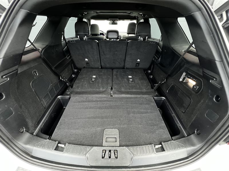 Ford Explorer 3.0 V6 PHEV 336kW ST-X DPH TZ - fotka 29 z 34