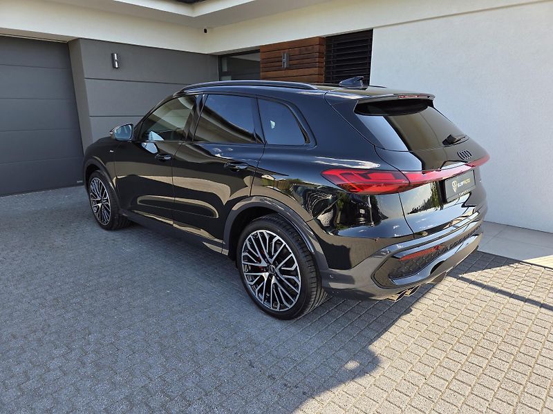 Audi Q5 TDi Q S-Line Vzduch Pano MAX!! - fotka 2 z 57