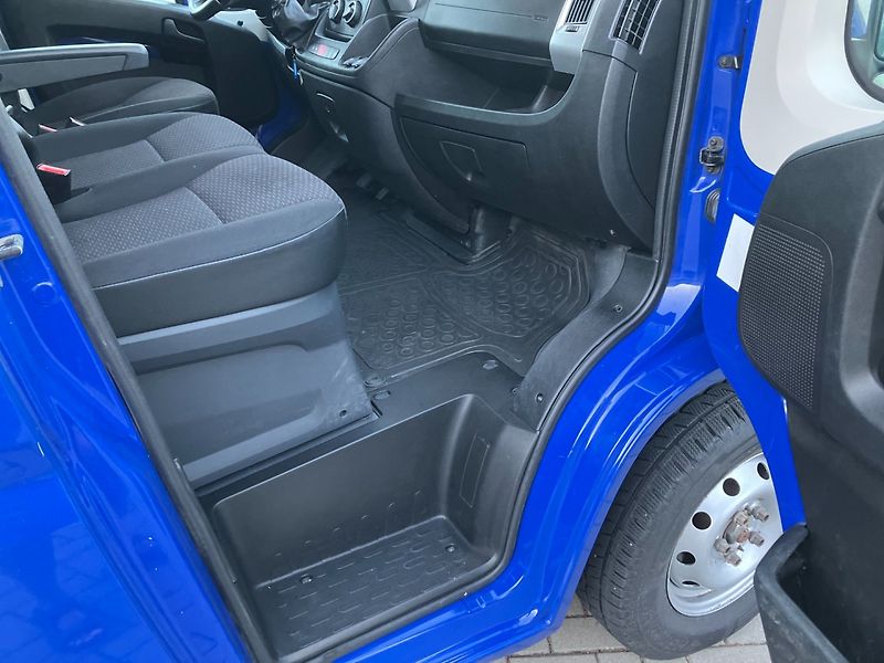 Peugeot Boxer (2022) VALNÍK DVOUKABINA 2.2BHDI L3 - fotka 11 z 26