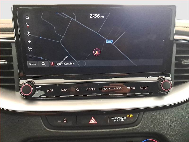 Kia Ceed (2023) GT Line 1.5 T-GDI - fotka 13 z 18