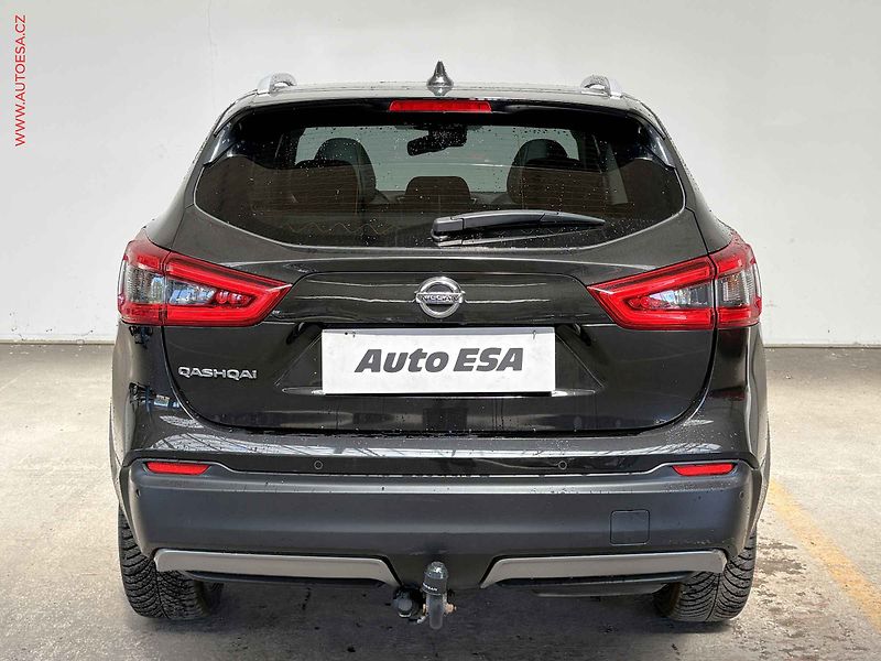 Nissan Qashqai (2019) 1.7 dCi 4x4, Tekna, AT, LED - fotka 5 z 17