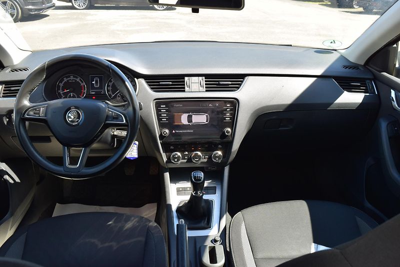 Škoda Octavia (2019) 1.5TSI 110kw AMBI VÝHŘEV NAVI - fotka 17 z 50
