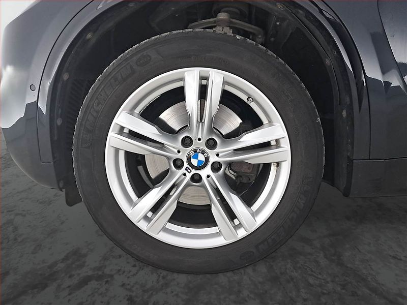 BMW X5 (2018) M Paket xDrive40d - fotka 15 z 25