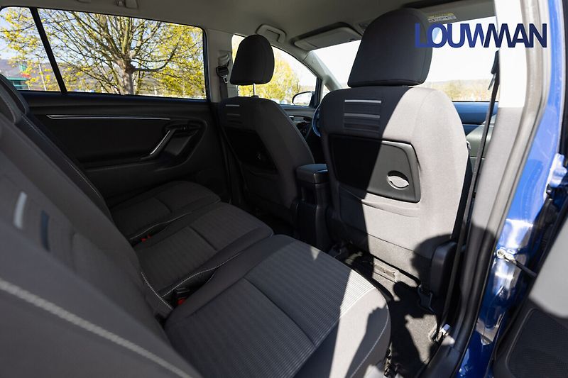 Toyota Verso 1.8 Valvematic Multidrive  Act - fotka 21 z 26