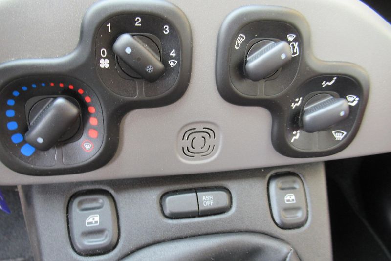 Fiat Panda 1.2i KLIMA - fotka 11 z 20