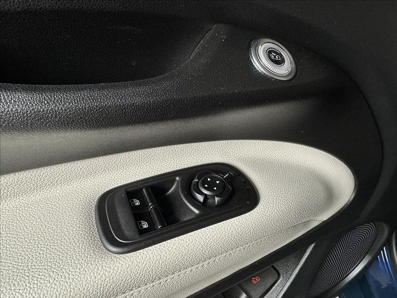 Fiat 500e La Prima Kamera LED Assist - fotka 17 z 44