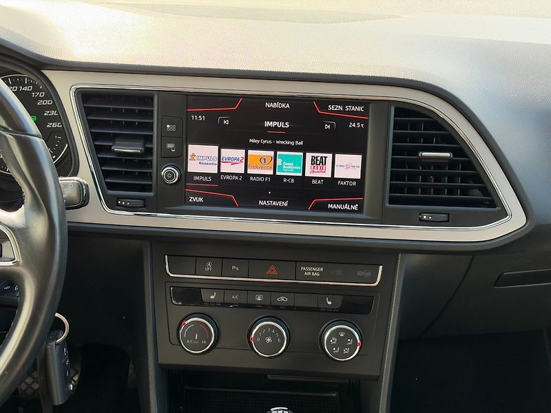Seat Leon (2019) 1,6 TDI 85 KW DSG - fotka 18 z 35