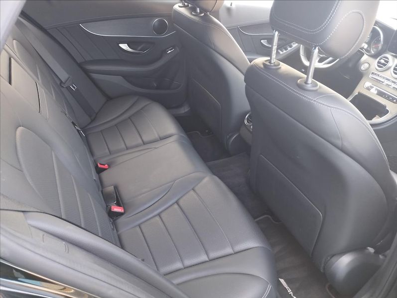 Mercedes-Benz Třídy C CDi 143KW AMG PAKET   2,0 - fotka 9 z 22