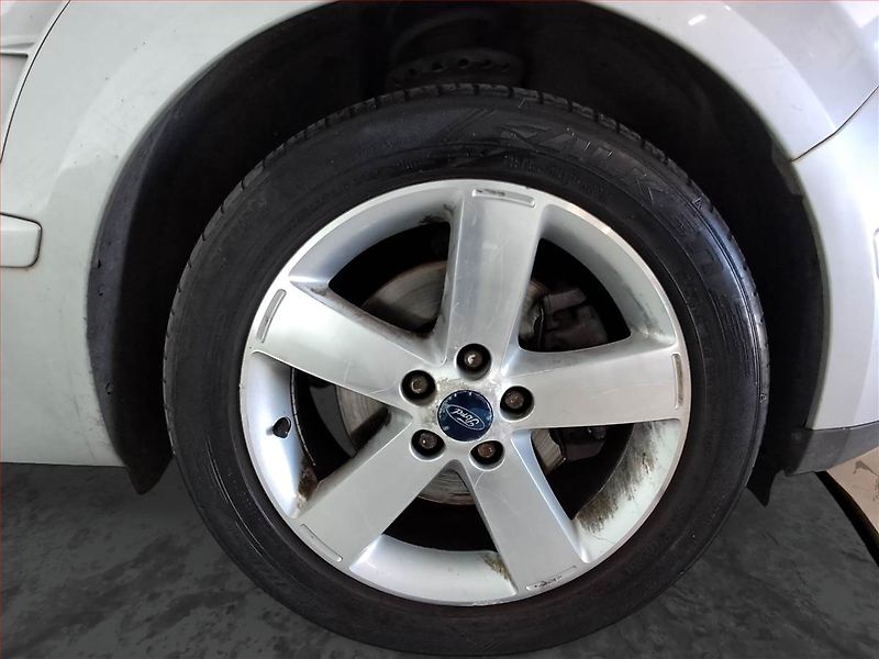 Ford S-MAX (2006) 2.0 TDCi, 7 míst, nová STK - fotka 15 z 17