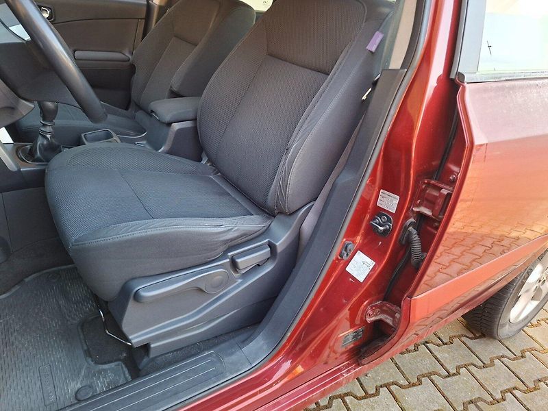 Renault Koleos (2009) 2.0dCi 110kW 4WD -NOVÉ V ČR - fotka 18 z 36