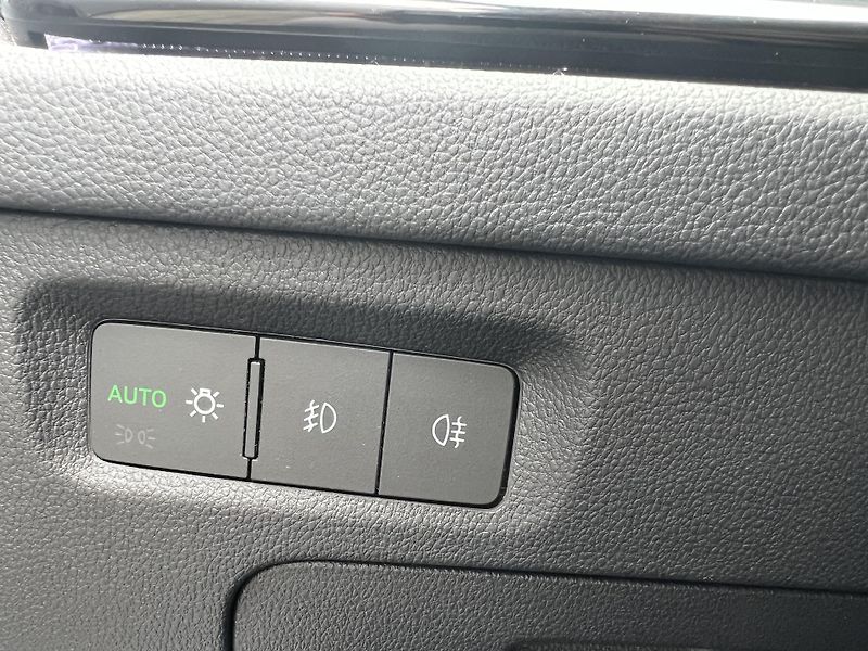 Škoda Octavia (2023) 2,0TDi 110kW SPORTLINE DSG - fotka 23 z 37