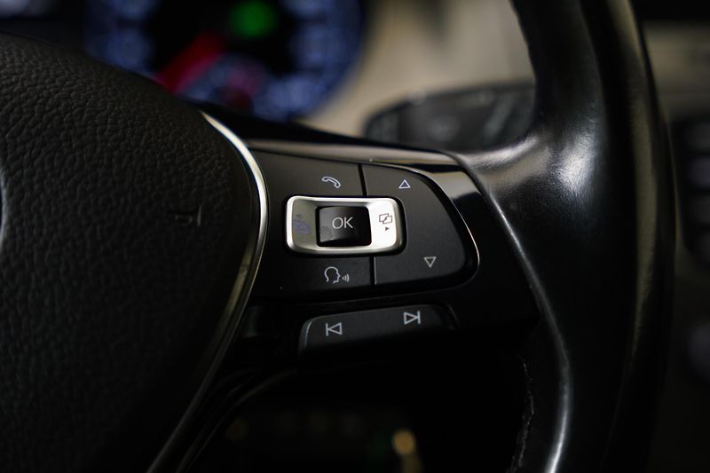 Volkswagen Golf - fotka 16 z 24