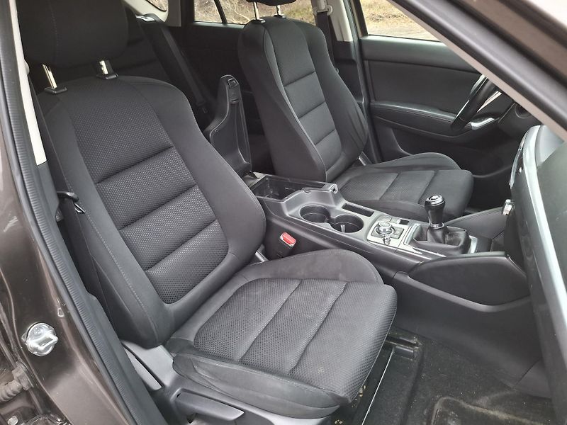 Mazda CX-5 2.0 121 kw Rezervace - fotka 18 z 39