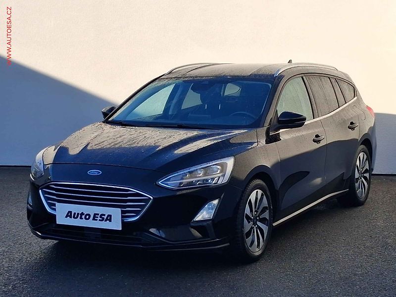 Ford Focus (2019) 1.5 TDCi, Titanium, LED - fotka 3 z 18