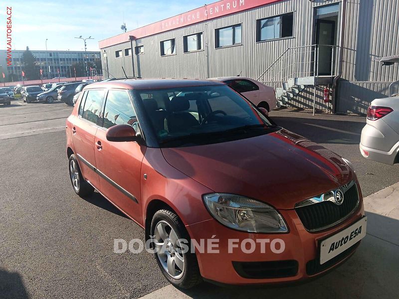 Škoda Fabia (2008) 1.4 16V, Ambiente - fotka 1 z 3