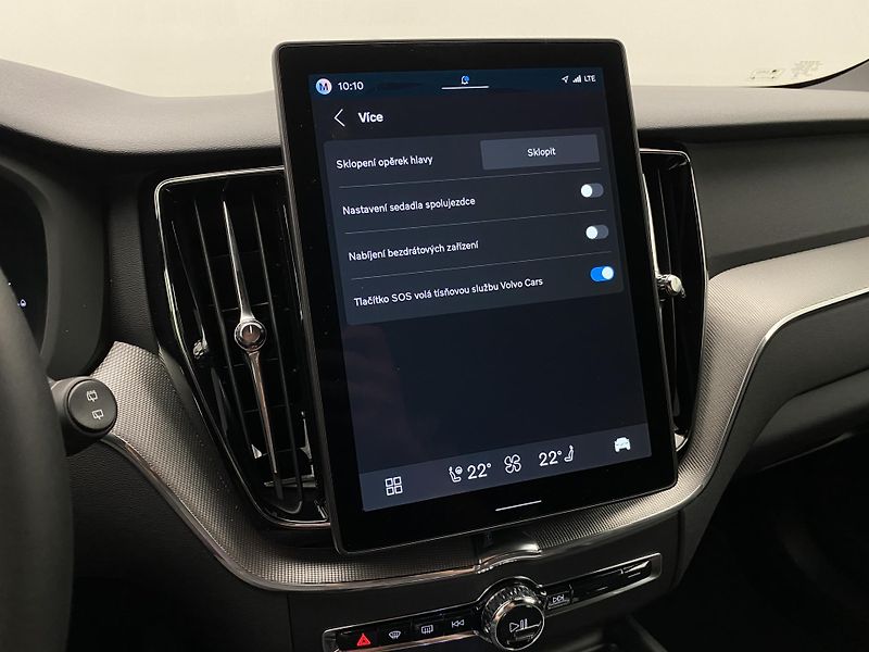 Volvo XC60 T8 AWD RECHARGE BLACK EDITION - fotka 55 z 63