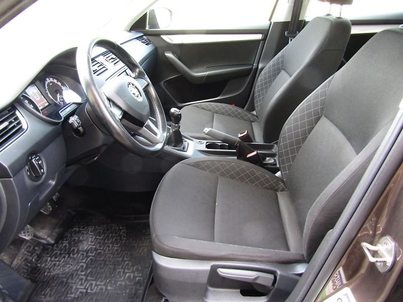 Škoda Octavia (2020) 1.6 TDI 85kW  TOP QUALITY - fotka 19 z 39