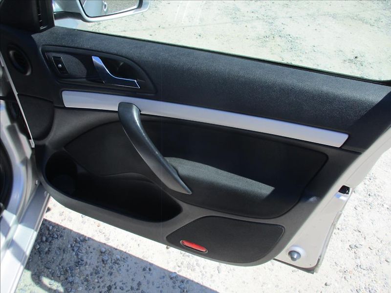 Škoda Octavia 1,9 TDI, klimatizace,serviska, - fotka 10 z 37