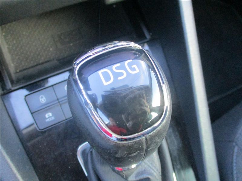 Škoda Octavia 2,0 TDI, Style,DSG,navi,DPH,CZ - fotka 18 z 29