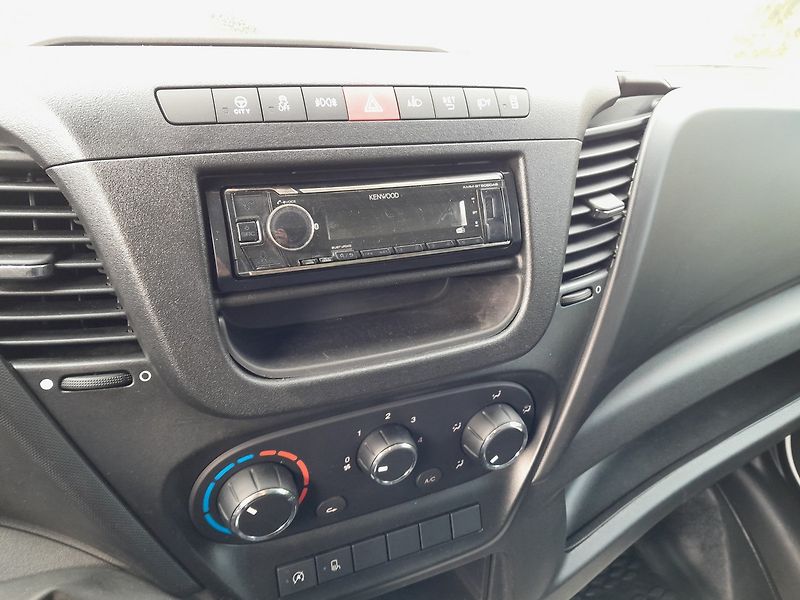 Iveco 35S18 3,0L 10 palet čelo - fotka 34 z 39
