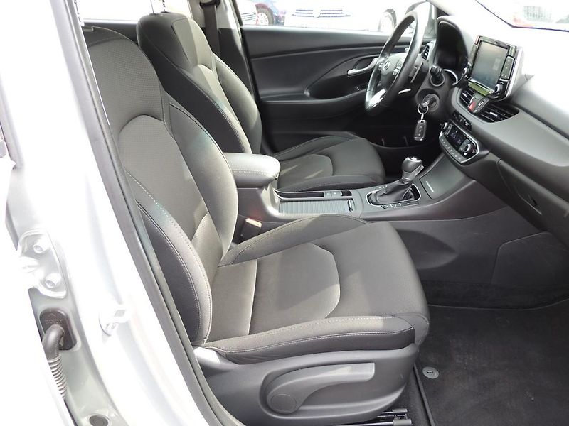 Hyundai i30 (2019) Combi 1.6CRDi,100kw,automat,ČR - fotka 38 z 52