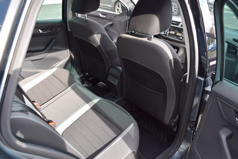 Škoda Fabia (2017) 1.2TSI 81kw DSG JOY NAVI APP - fotka 37 z 41