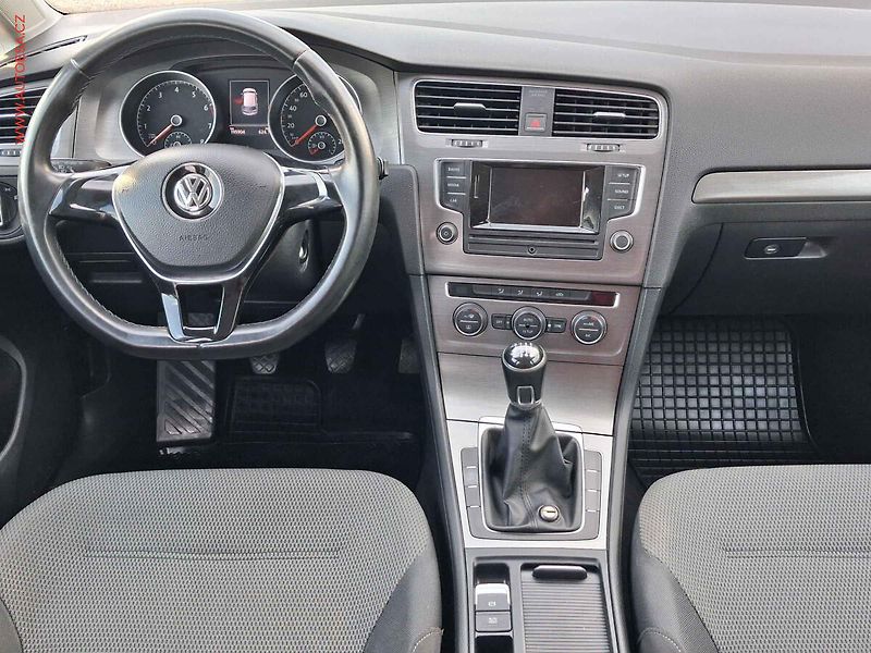 Volkswagen Golf (2013) 1.2 TSI, ČR, servis.kniha - fotka 8 z 19
