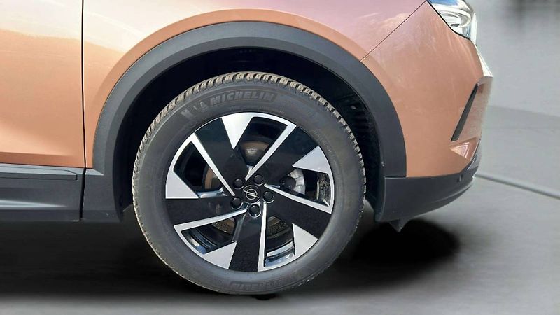 Opel Grandland Edition Hybrid 1.2 TURBO (107k - fotka 35 z 42