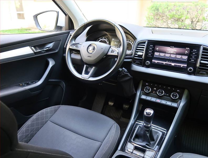 Škoda Karoq (2019) 1.5 TSI - fotka 7 z 19