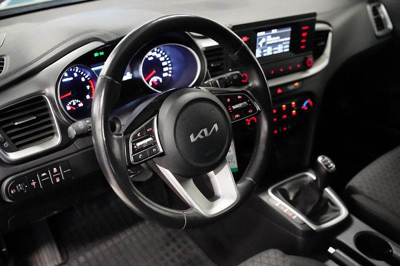 Kia Ceed - fotka 14 z 25