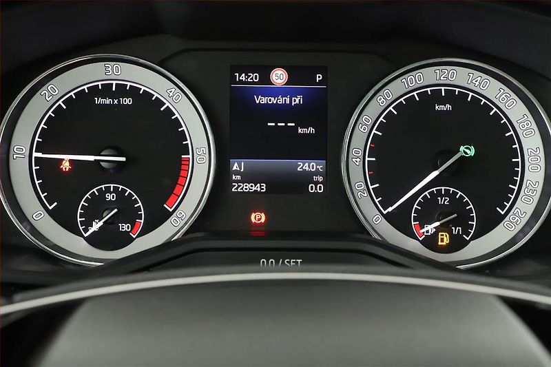 Škoda Superb (2020) 2.0 TDI, Automat, Navi - fotka 16 z 20