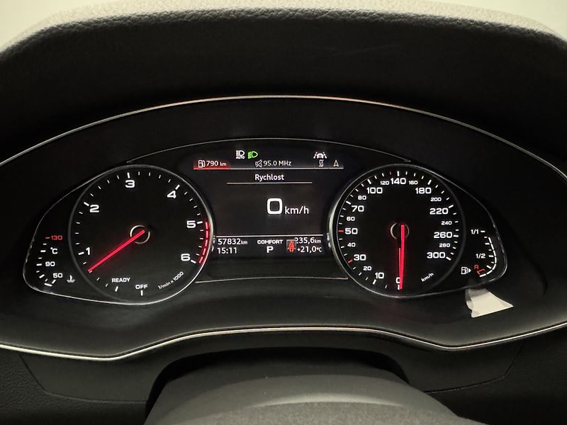 Audi A6 AVANT 3.0 TDI 50 QUATTRO CZ - fotka 23 z 52