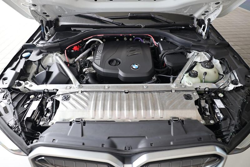 BMW X3 20d xDrive - fotka 9 z 24