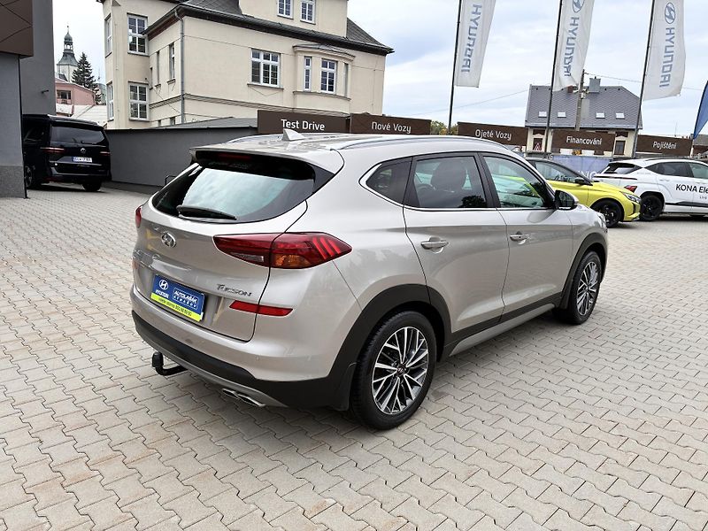 Hyundai Tucson 1.6T-GDI 130kW REZERVACE - fotka 7 z 40