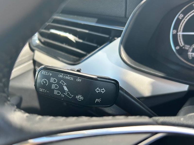 Škoda Scala Ambition 6MP 1,0TSI - fotka 13 z 22