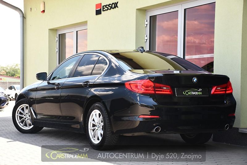 BMW Řada 5 518d ČR 1.M CARPLAY - fotka 3 z 54